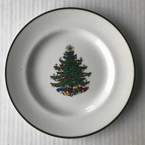 Set Of 4 Vintage Cuthbertson “Christmas Tree” Bread/Dessert Plates 7” - Picture 1 of 6